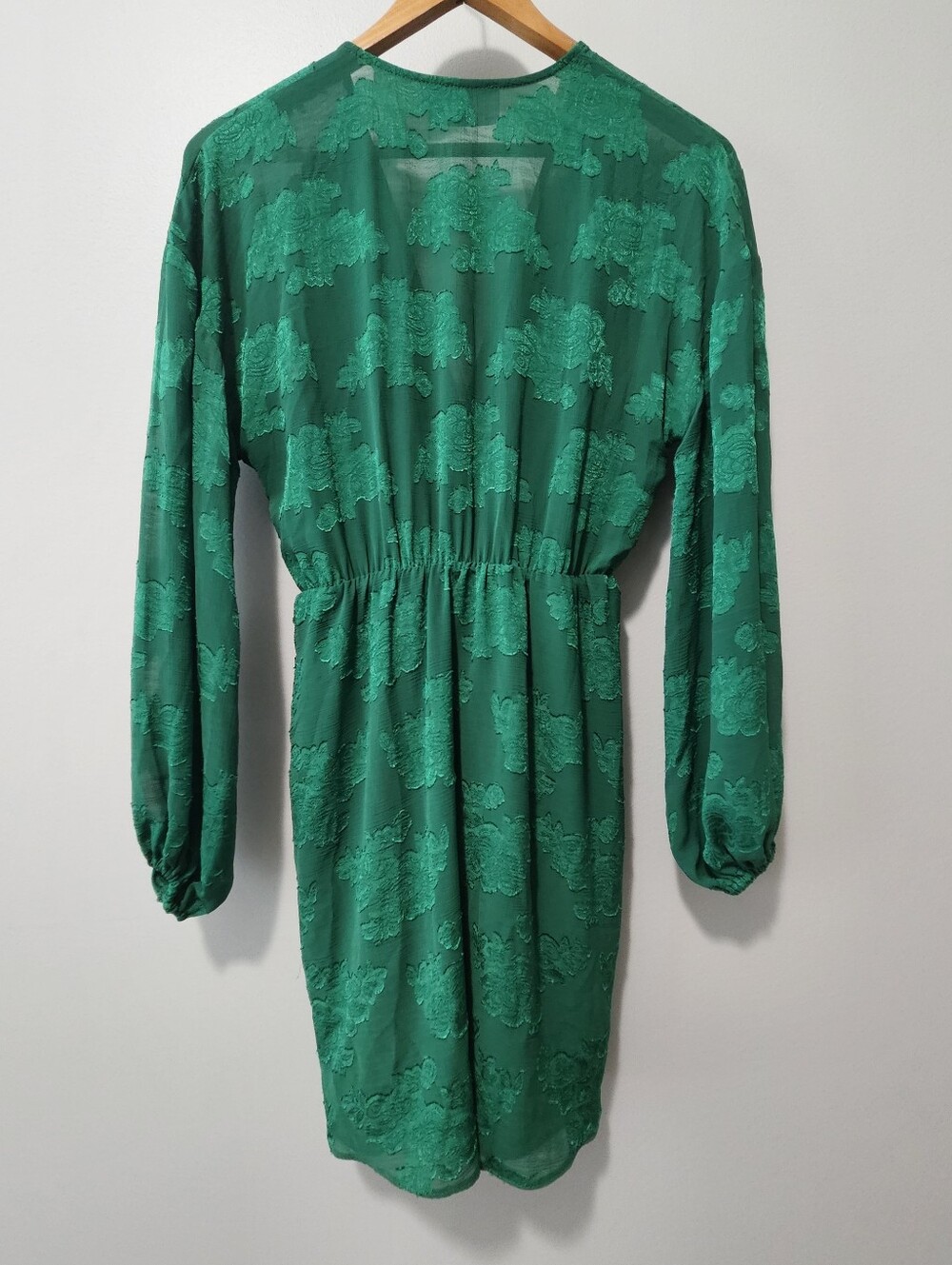 Dress - Picture 7 of 9